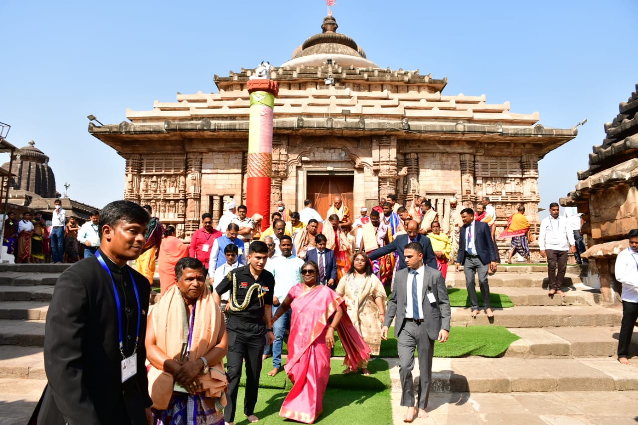 ପ୍ରଭୁ ଲିଙ୍ଗରାଜଙ୍କ ଦର୍ଶନରେ ରାଷ୍ଟ୍ରପତି