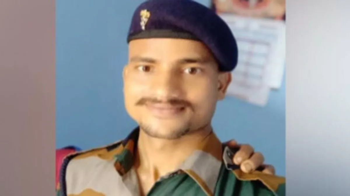 ସହୀଦ ଯବାନ ଅମର ରହେ ନାରାରେ କମ୍ପୁଛି ଢେଙ୍କାନାଳ