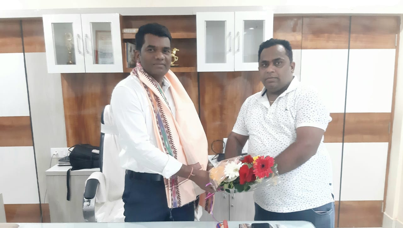 ଭଞ୍ଜନଗର ଆଇଆଇସିଙ୍କୁ ଭେଟିଲେ ରିଓ ନ୍ୟୁଜ ମୁଖ୍ୟ