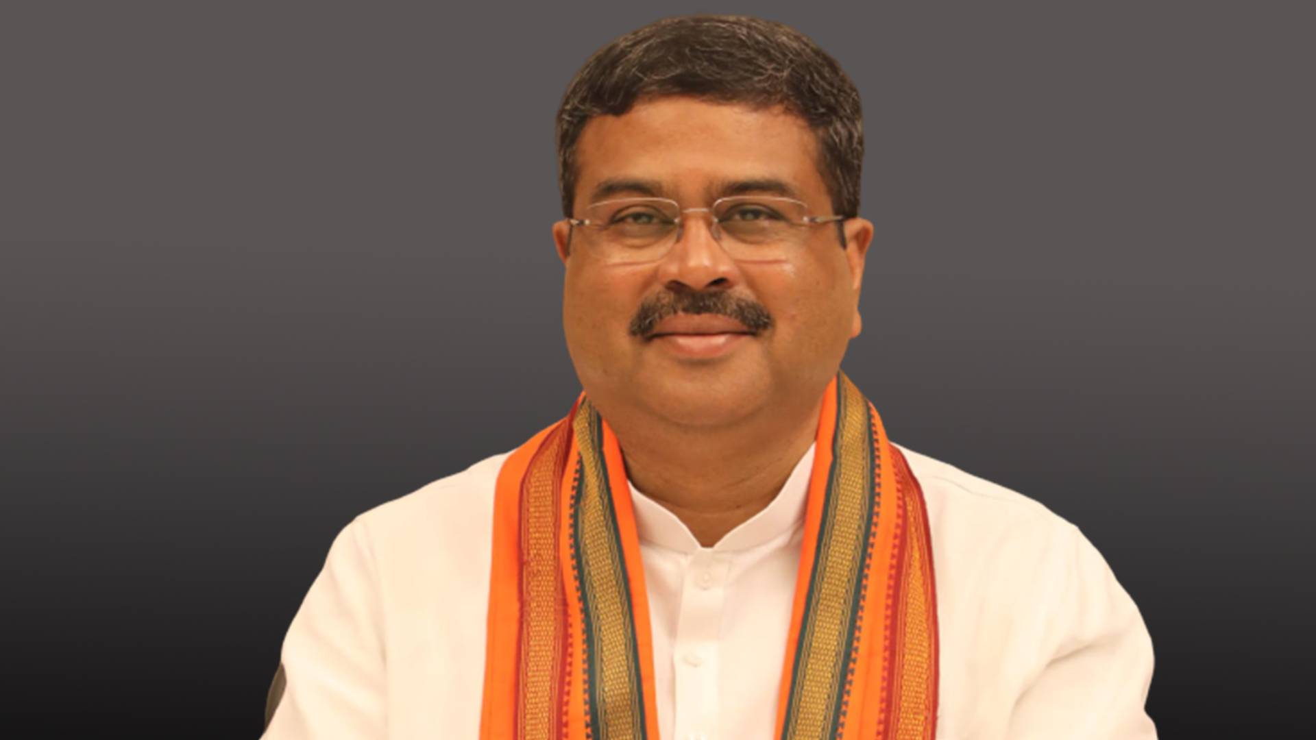 ନବୀନଙ୍କୁ ଛାଡ଼ିଲେନି ଧର୍ମେନ୍ଦ୍ର !
