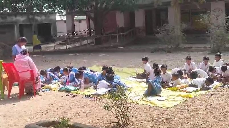 ସମସ୍ୟା ଘେରରେ ବାଦିକଟା ବିଦ୍ୟାଳୟ