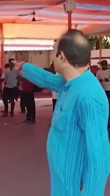ବିଜେପି କାର୍ଯ୍ୟାଳୟ ସାମ୍ନାରେ ହାଇଡ୍ରାମା