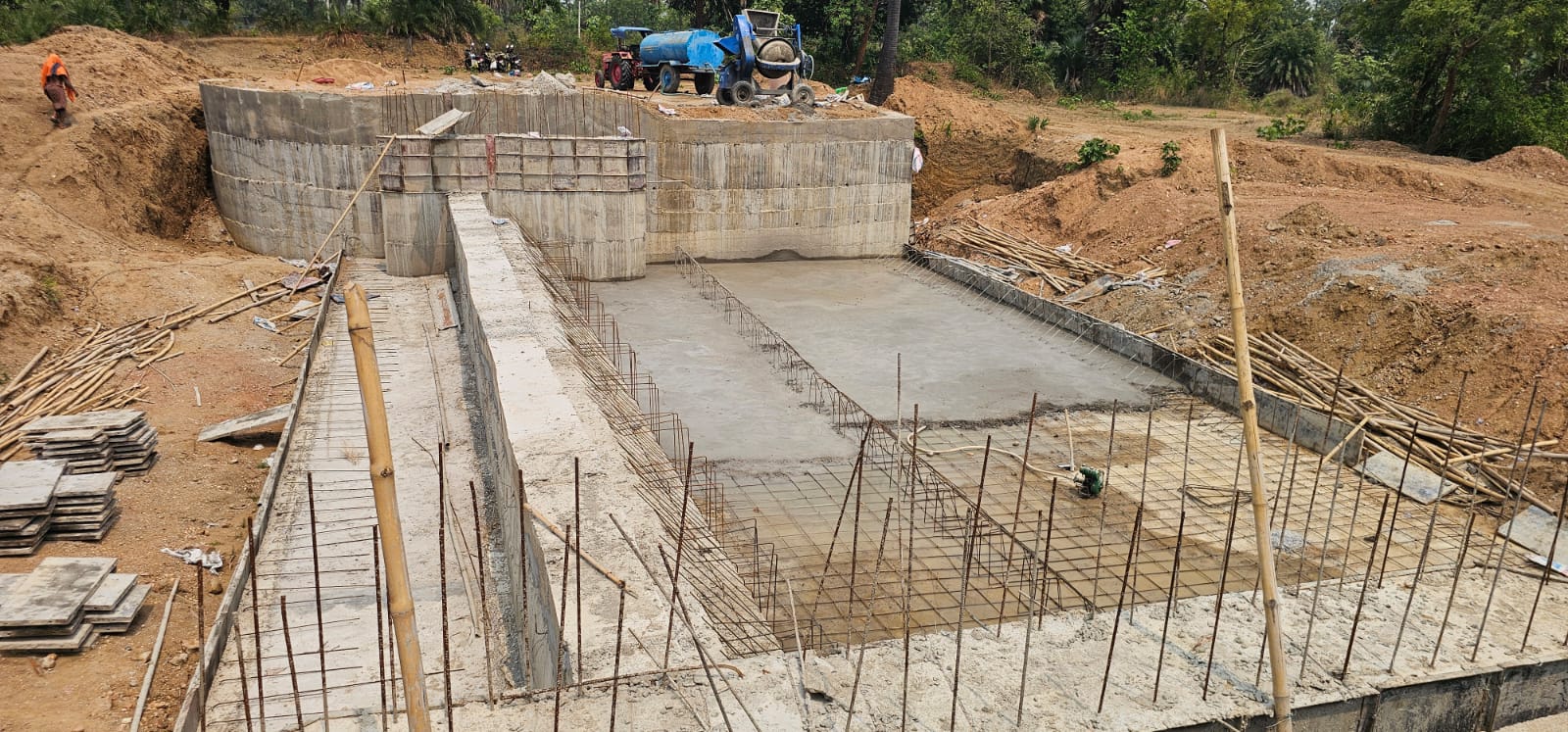ଗୋଟେ ବର୍ଷାରେ ଡ୍ୟାମ ଧୋଇଯିବ